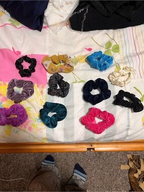 Velvet and Satin Hair Scrunchie Set - Mixed Colors